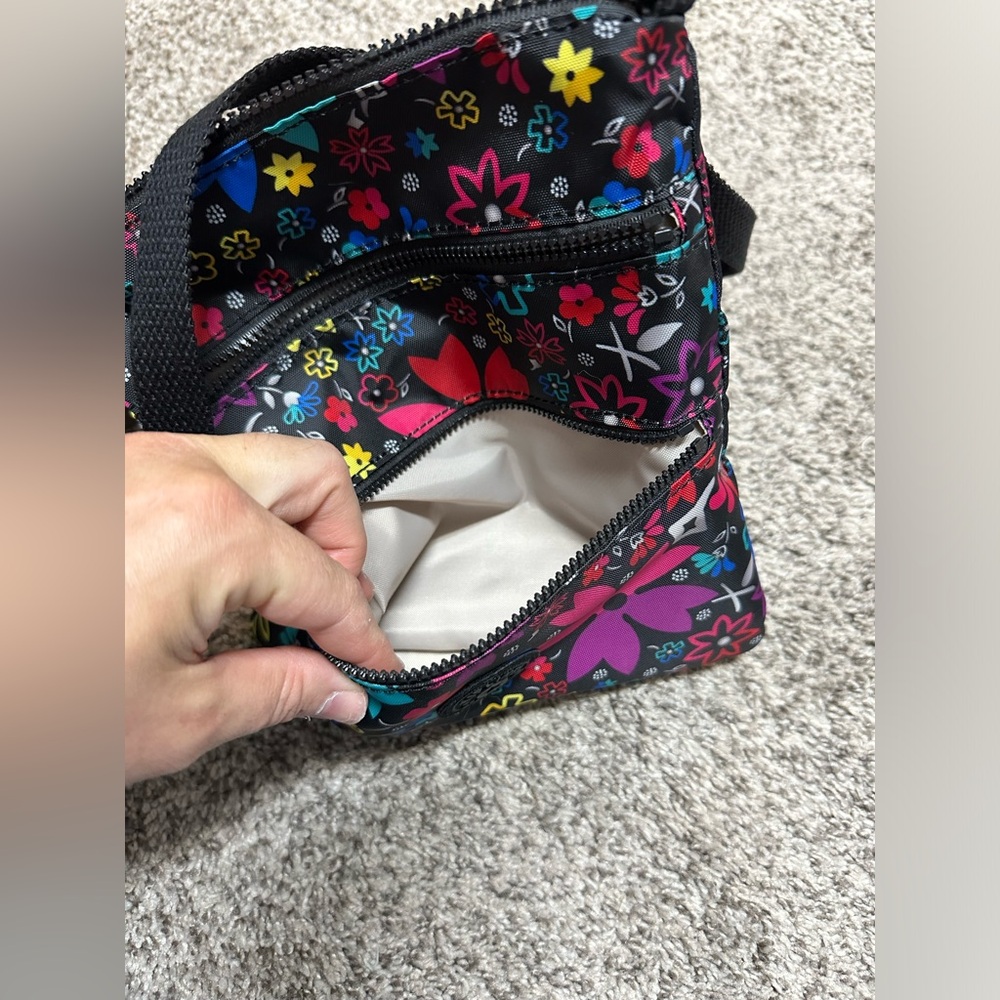 NWT Kipling Nylon Cute Travel Floral Purse w Lots of Pockets and Cute - Picture 9 of 12